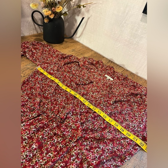 🌺 Max Studio Floral Wrap Blouse – Size 2X🌺 - Picture 4 of 9